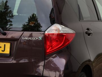 Toyota Verso-S